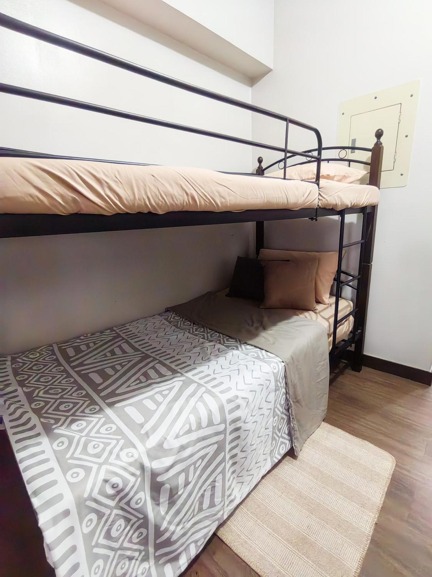 La Verti Residences Staycation Manila Exteriör bild