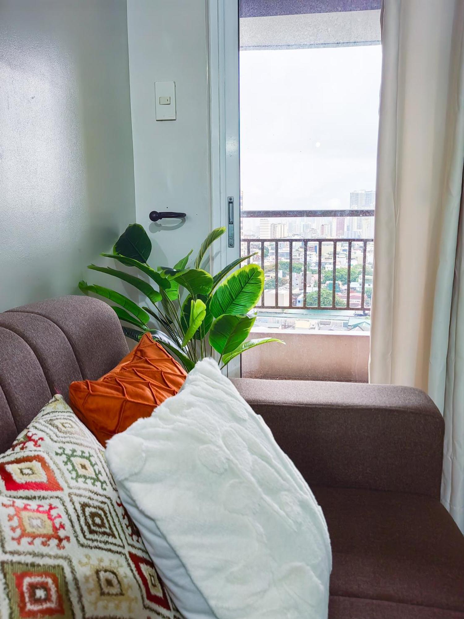 La Verti Residences Staycation Manila Exteriör bild